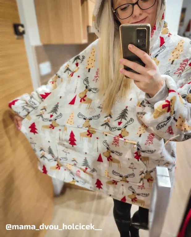 YULE HUG világosszürke báránybunda hatású kapucnis, ujjas pléd