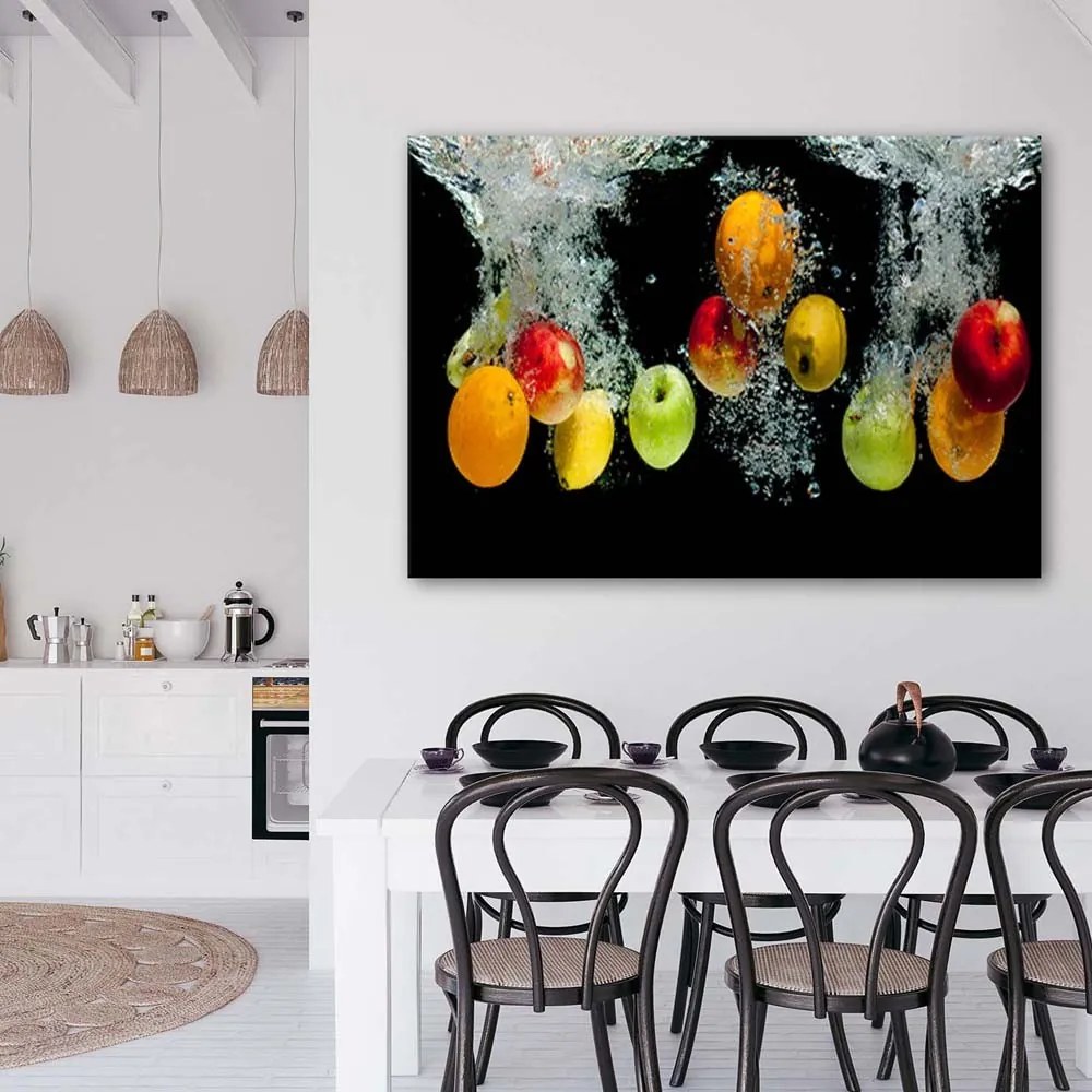 Gario Vászonkép Friss gyümölcs vízben Méret: 100 x 70 cm
