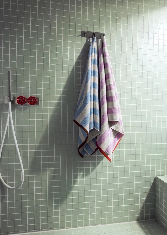 Barna-krémszínű frottír pamut fürdőlepedő 70x140 cm Gobo – noo.ma