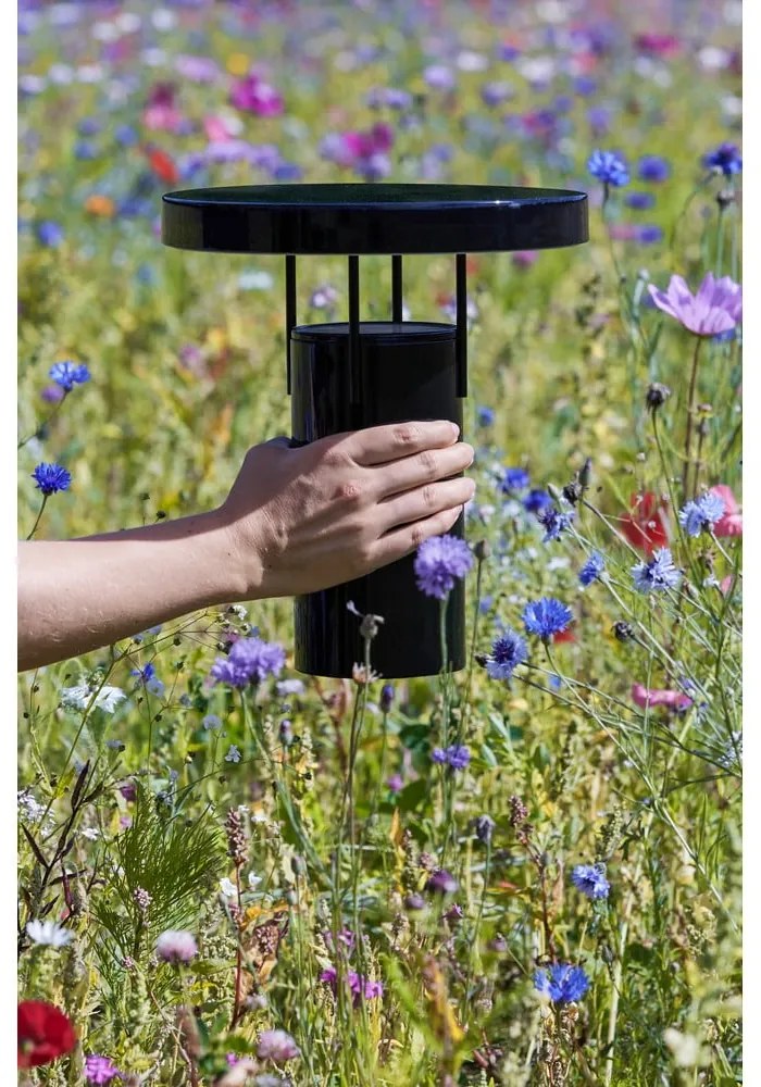 Fekete LED dimmelhető asztali lámpa fém búrával (magasság 28 cm) BringMe – Hübsch