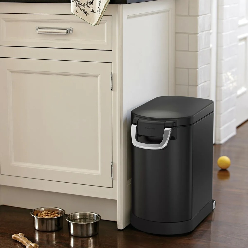 Simplehuman Száraz takarmánytároló biztonságizárral, 25 l, matt fekete, 25 l