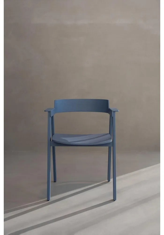 Kék tölgyfa karfás étkezőszék Flip – Gazzda