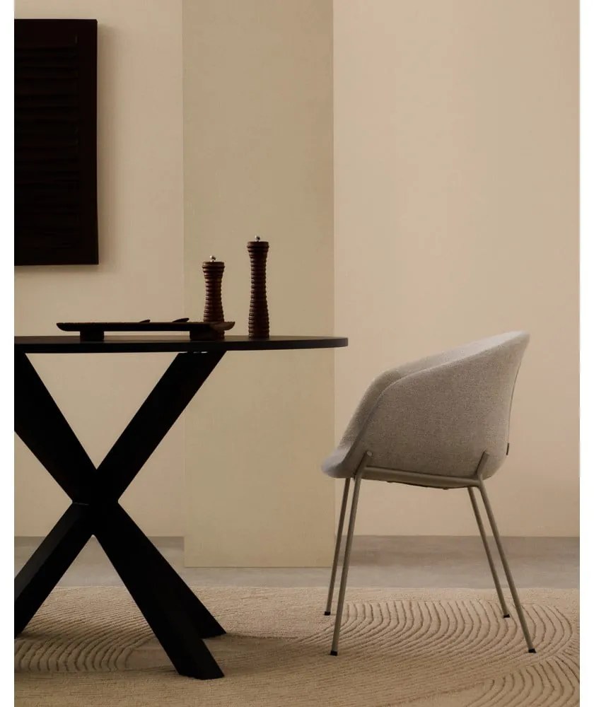 Bézs kárpitozott karfás étkezőfotel Yvette – Kave Home