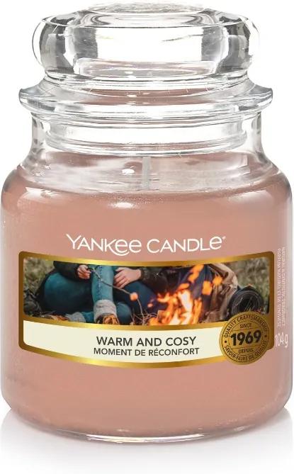 Warm and cosy, Yankee Candle illatgyertya, kicsi üveg (cédrus, kasmir, eukaliptusz)