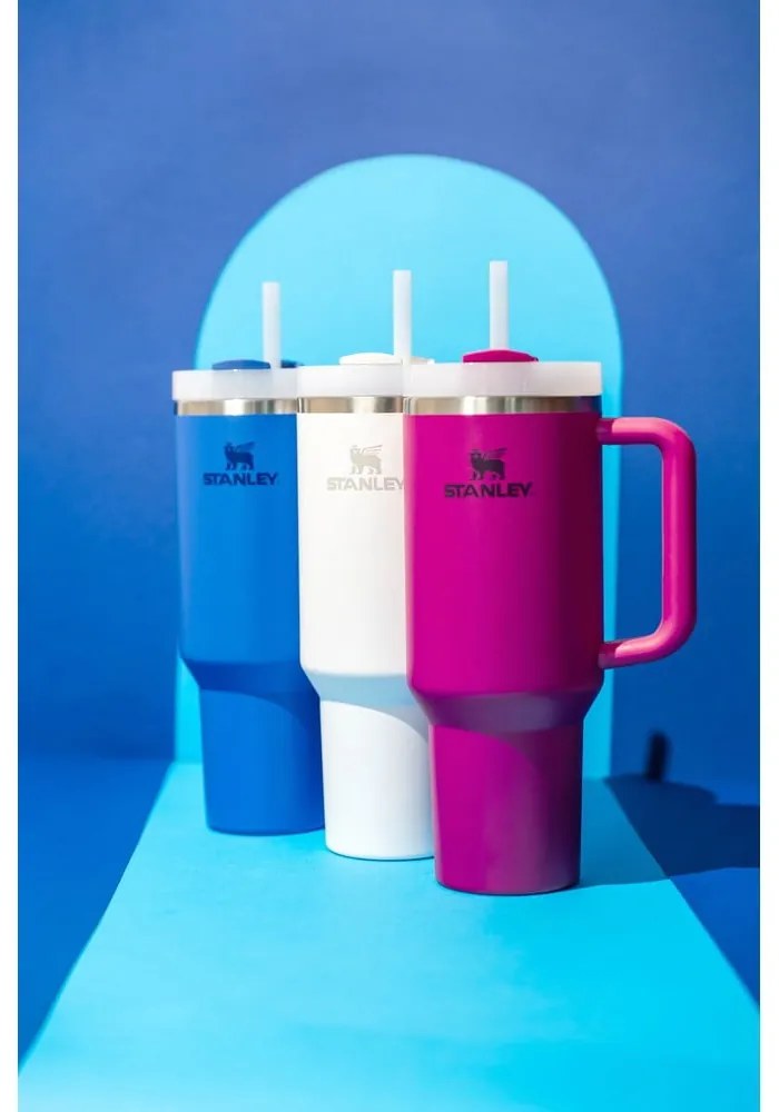 Fehér rozsdamentes acél termosz szívószállal 1,18 l Quencher H2.0 FlowState Tumbler Frost – Stanley