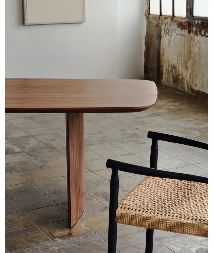 Barna étkezőasztal diófa dekorral 100x200 cm Litto – Kave Home
