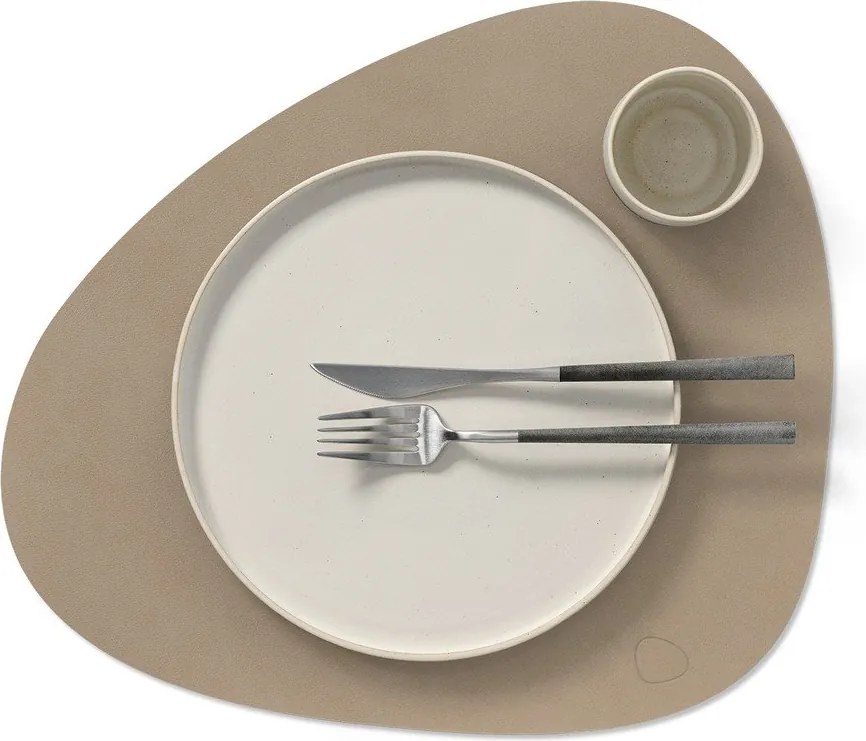 Öko bőr tányéralátét 37x44 cm Curve L Nupo – LIND DNA