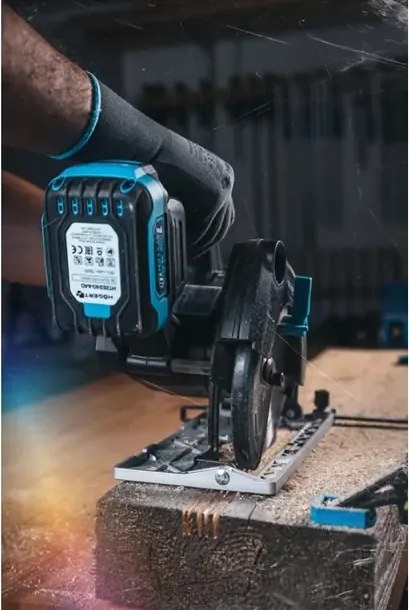 Högert HT2E235-0CS körfűrész, 165mm, 18V, dobozban