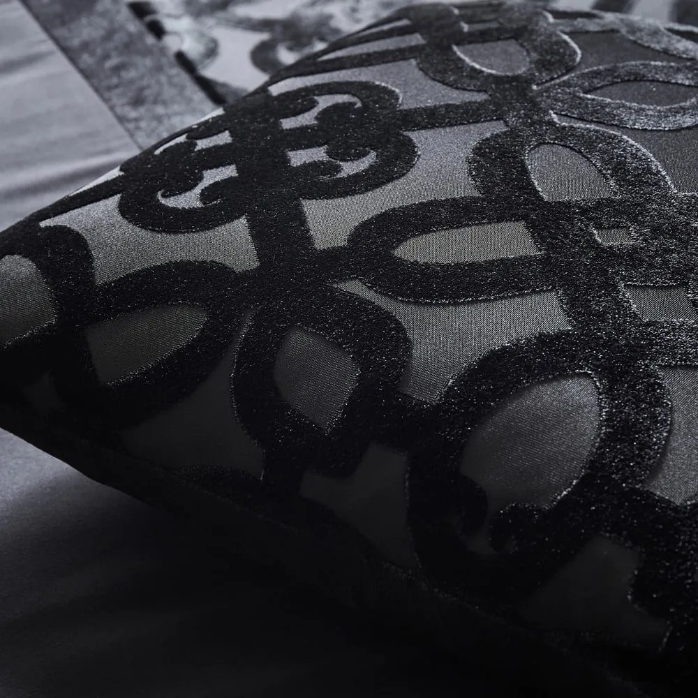 Bársony díszpárna 43x43 cm Lattice Cut – Catherine Lansfield