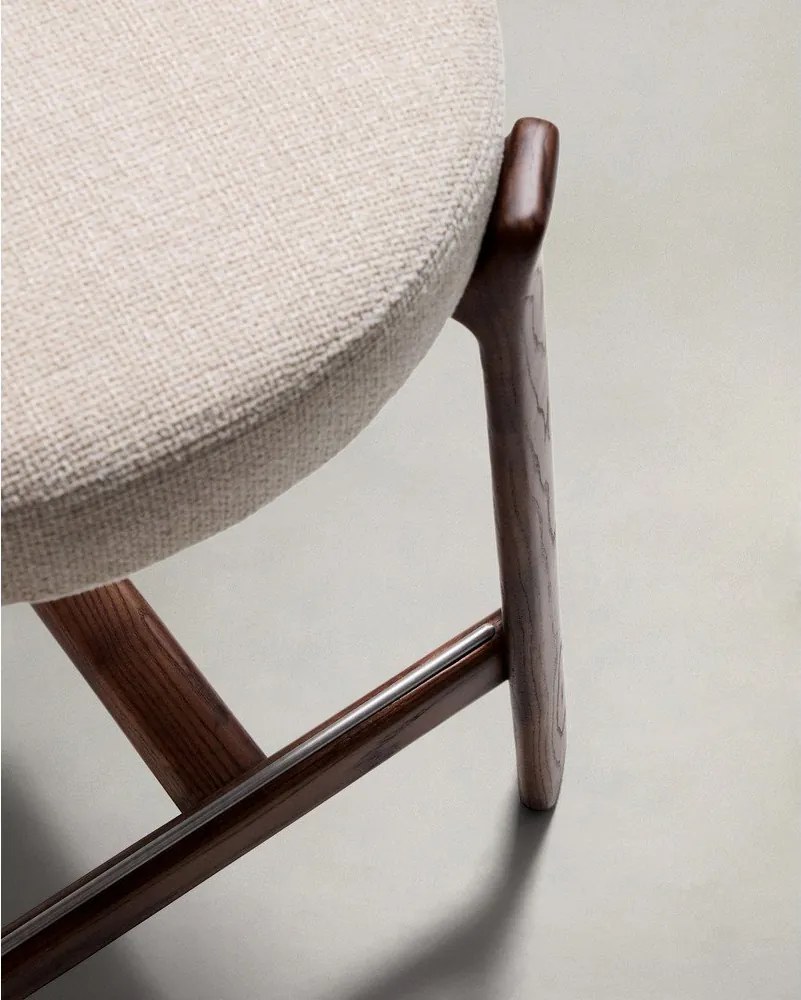 Bézs-sötét natúr színű kőrisfa bárszék (ülésmagasság 65 cm) Granite – Kave Home