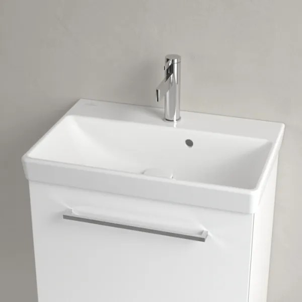 Villeroy & Boch 4A005501 - AVENTO függesztett mosdó 55x37 cm kerámia/fehér