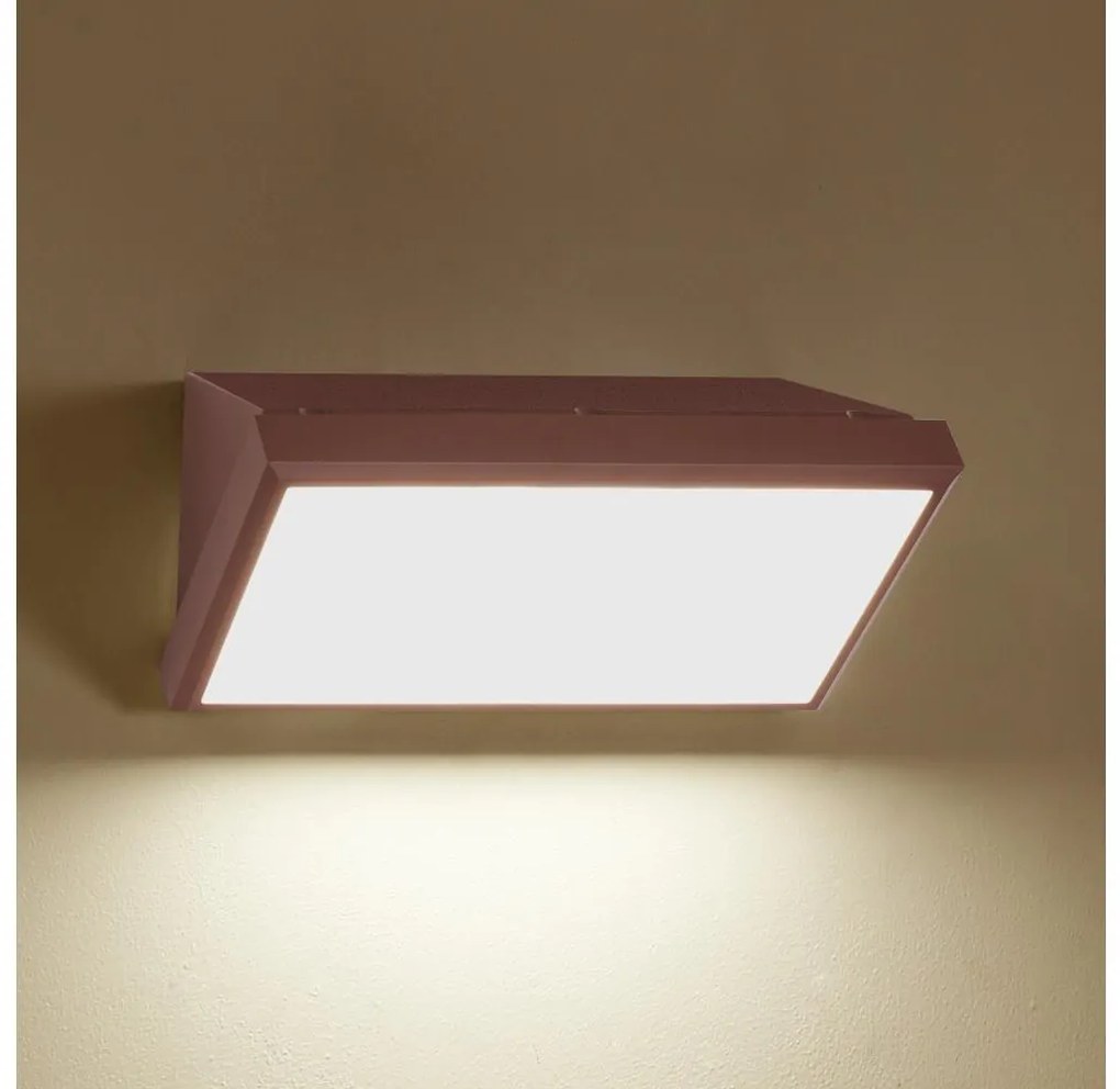 Brilagi - TRIANGLE kültéri fali lámpa 1xE27/60W/230V barna IP65