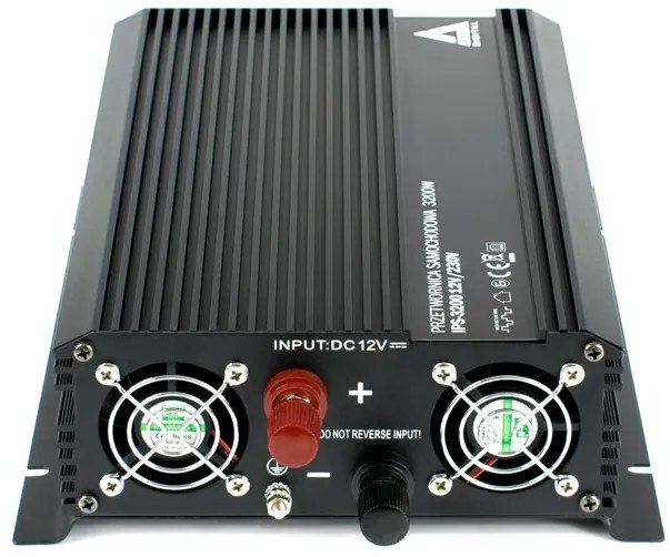 Feszültség átalakító IPS 12/230V 1600W IPS-3200