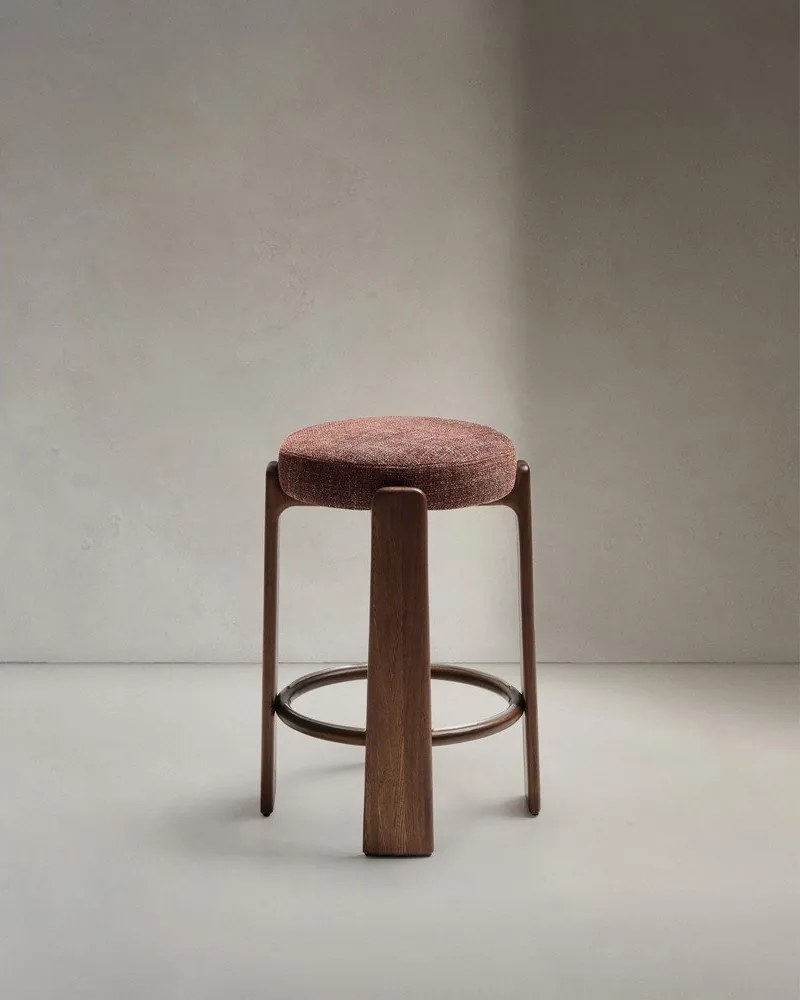 Barna-sötét natúr színű kőrisfa bárszék (ülésmagasság 75 cm) Granite – Kave Home