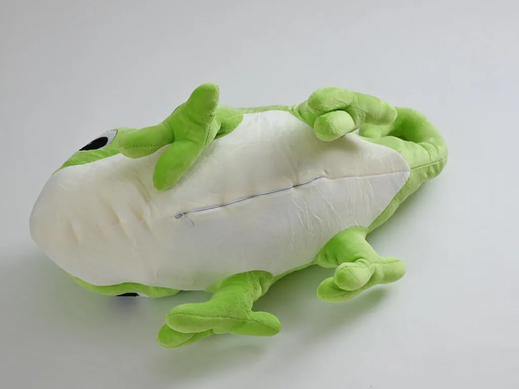 Plüss KAMÉLEON zöld babatakaróval belül