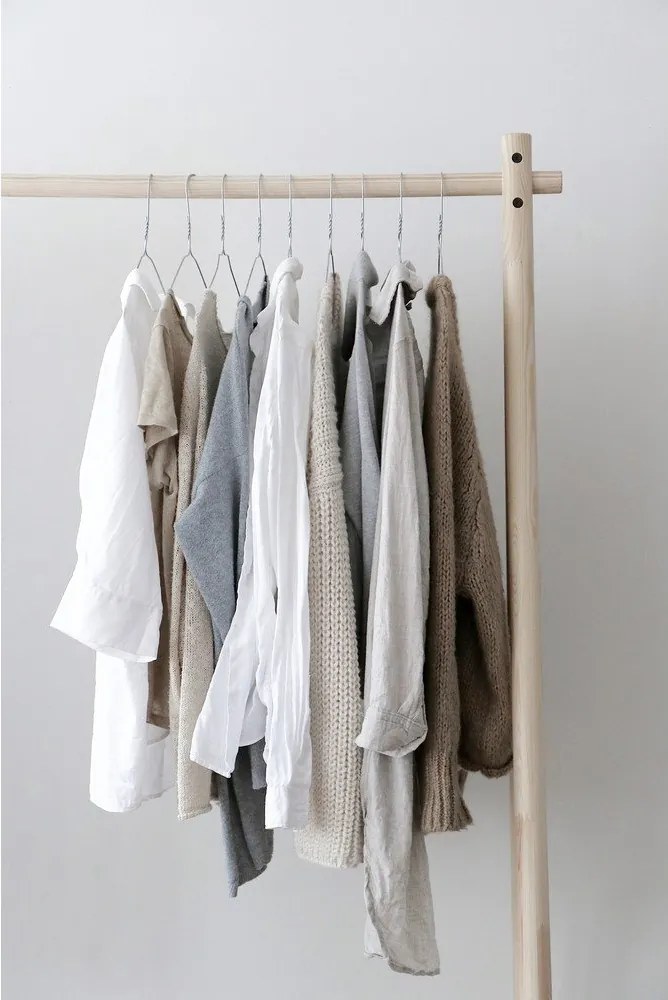 Hongi borovi fenyő ruhatartó állvány - Karup Design