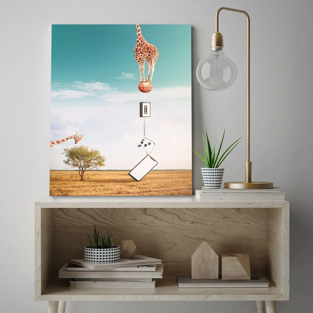 Gario Vászonkép Zsiráf, labda és elektronika - Bryantama Art Méret: 70 x 100 cm