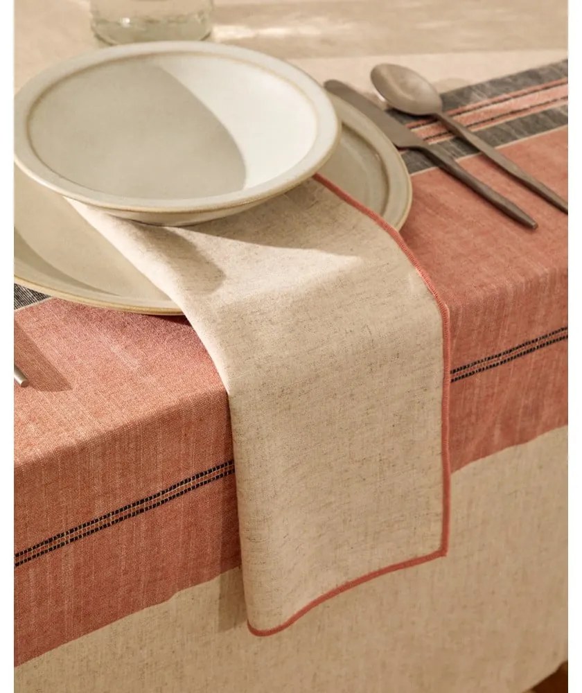 Lenkeverék asztalterítő 170x250 cm Veliat – Kave Home
