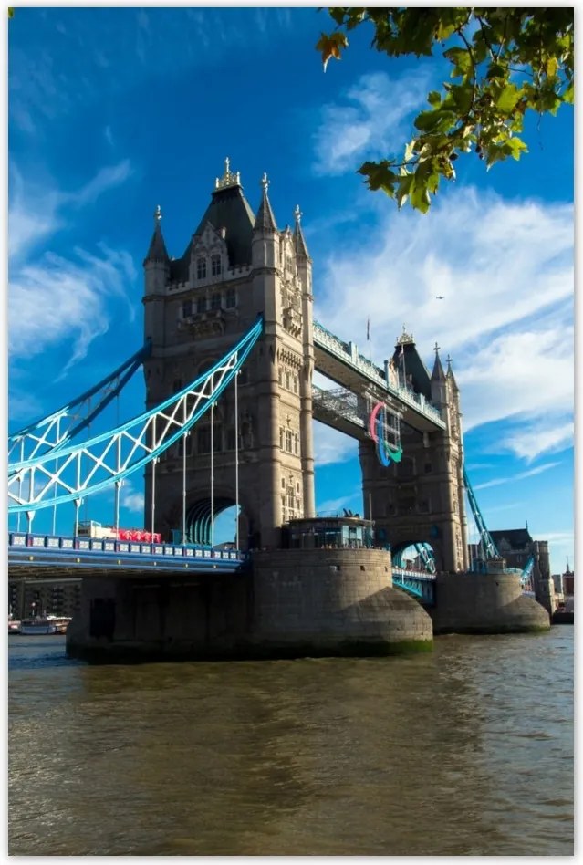 Poszterek 60x90 Tower Bridge az éggel