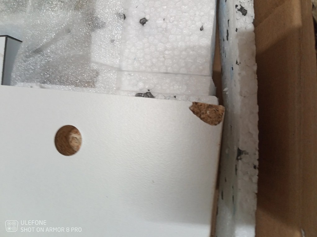 AKCIÓ Fehér szekrény mosdó alá MASON BL13, fekete magasfényű HG II. osztály