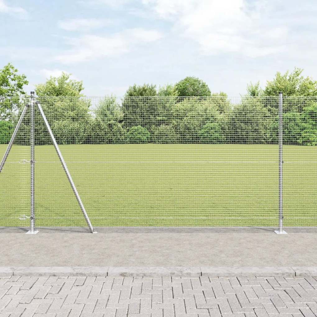 Horganyzott drótkerítés 13 fakkos oszloppal 1.2x50 m horganyzott acél