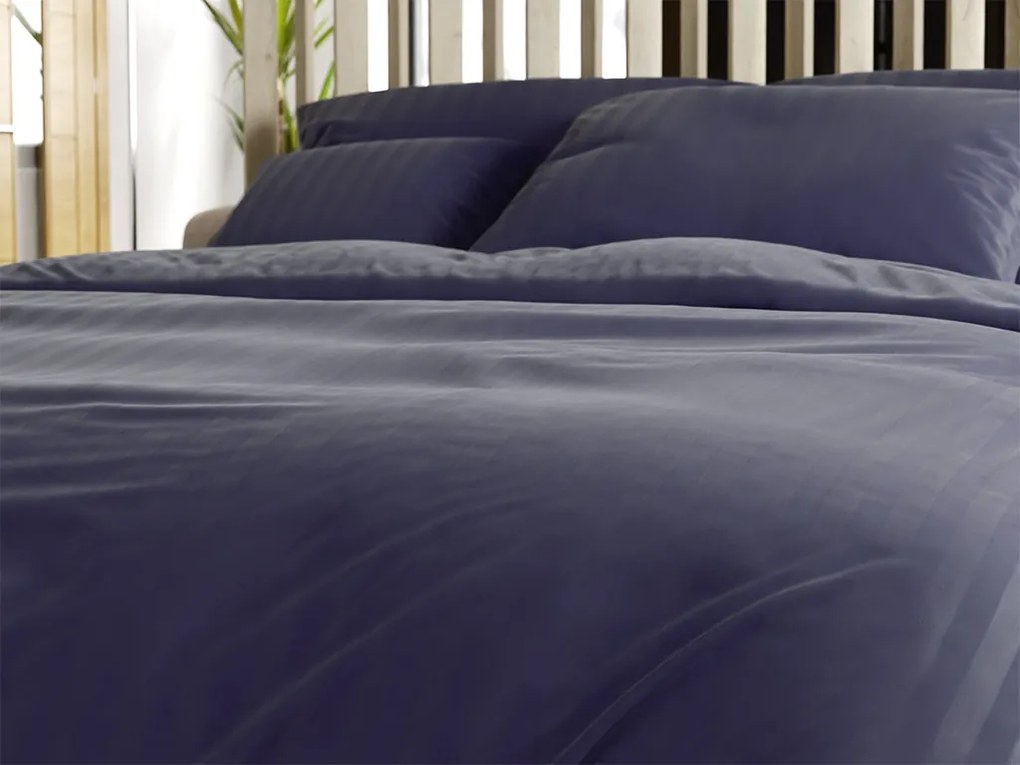 Mikroszálas hotel ágynemű JASMINE PURE sötétkék - 1 cm csíkos Ágyneműhuzat mérete: 70 x 90 cm | 140 x 200 cm