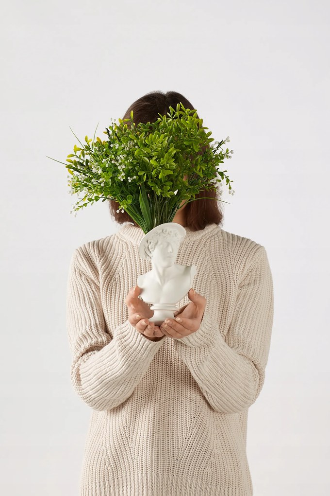 Antik fej alakú váza virágtartó