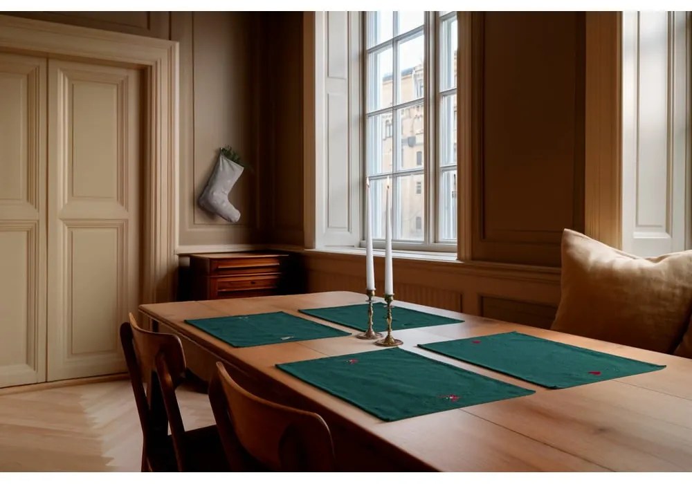 Pamutkeverék tányéralátét karácsonyi mintával 30x43 cm Christmas Fable – JUNA