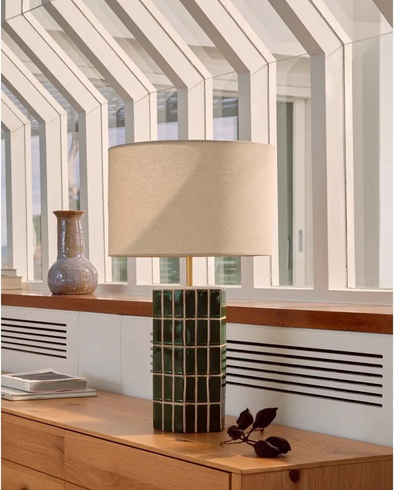 Zöld-krémszínű asztali lámpa textil búrával (magasság 61,5 cm) Rue – Kave Home