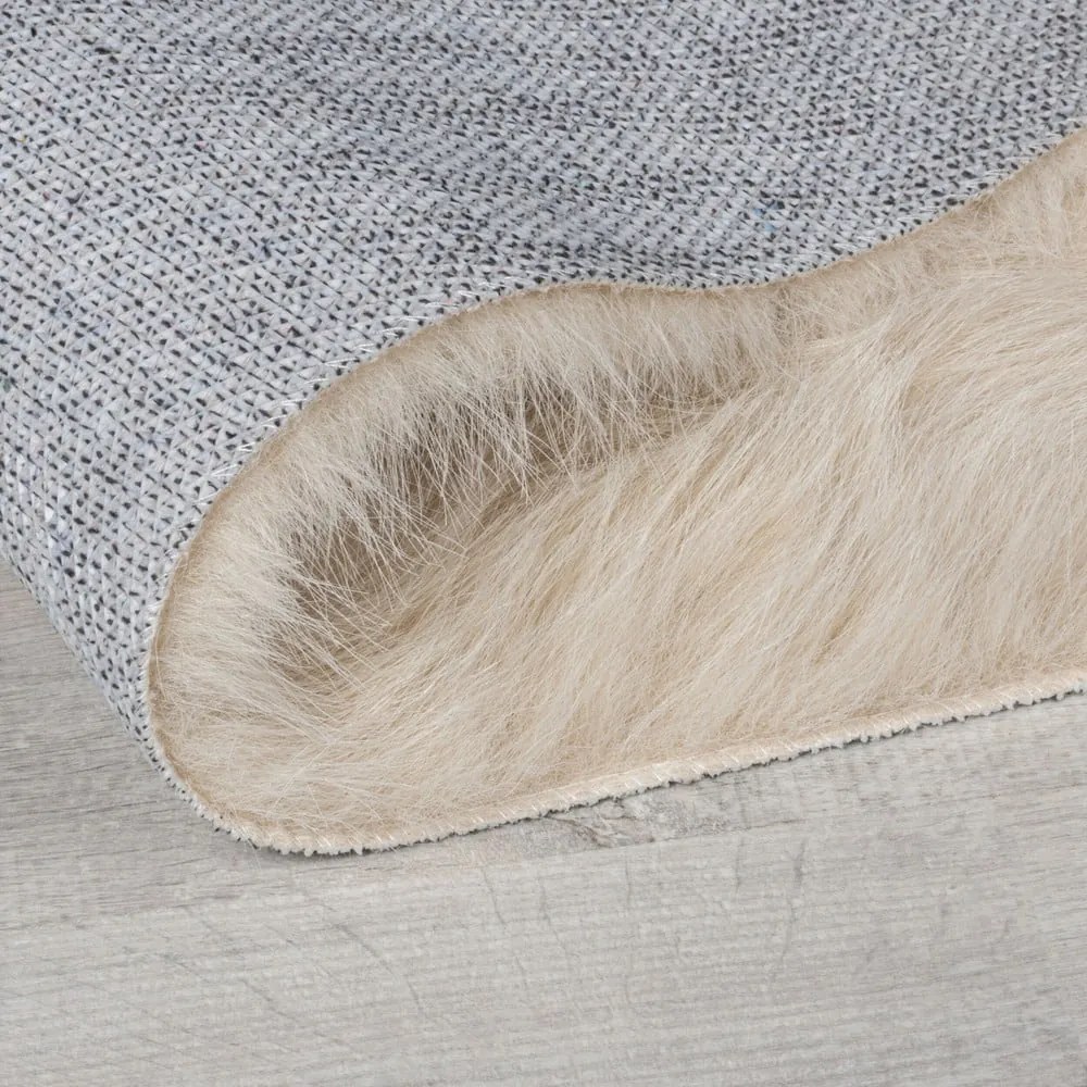 Krémszínű szintetikus szőrme szőnyeg 80x150 cm Waffle Faux Fur – Flair Rugs