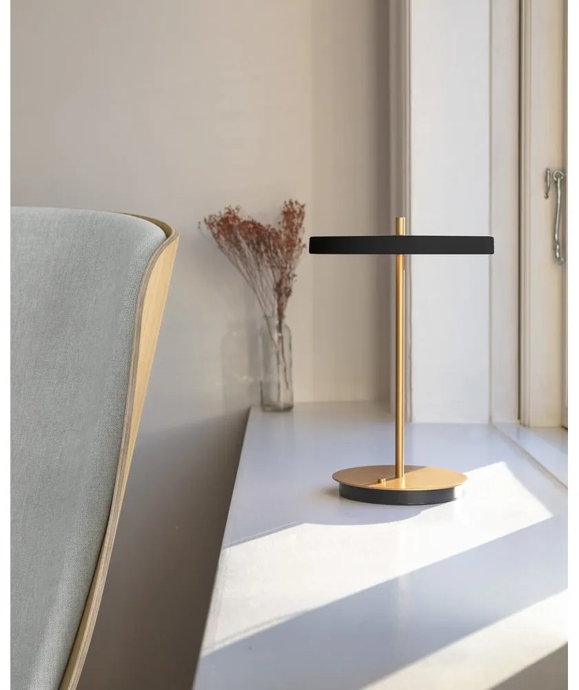 Fekete LED dimmelhető asztali lámpa fém búrával (magasság 31 cm) Asteria Move – UMAGE