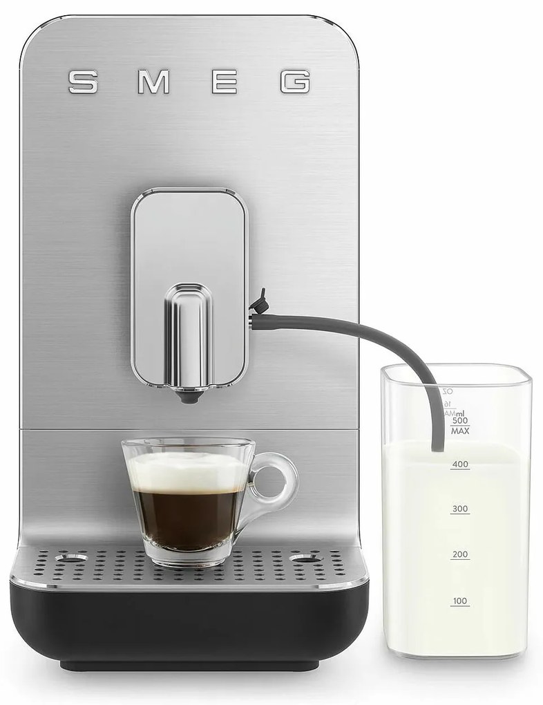 SMEG Automatický kávovar BCC13 na cappucino 19 barů s dávkovačem mléka, 1,4l, bílá - Smeg