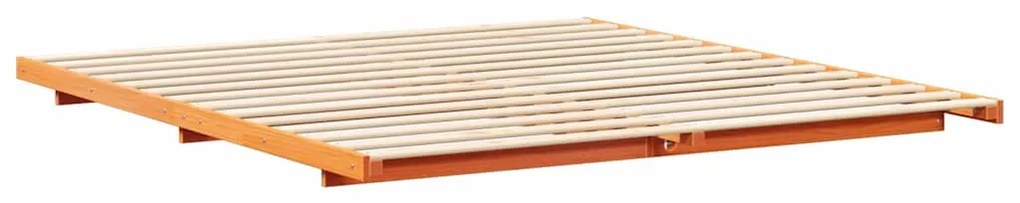Földi ágykeret Viaszbarna 200 x 200 cm Tömör fenyőfa