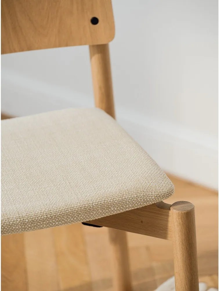 Natúr színű rakásolható étkezőszék tölgyfa dekorral Wem – noo.ma