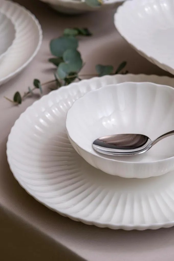 18 részes porcelán étkészlet