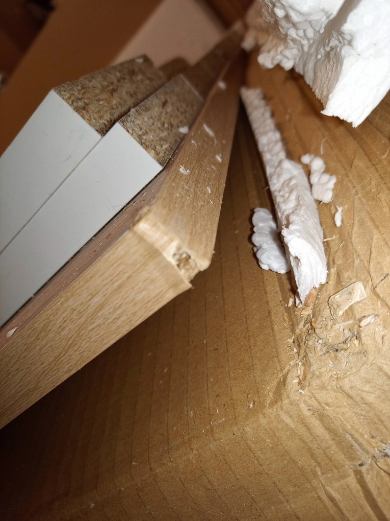 AKCIÓ Fehér étkezőasztal sonoma tölgy dekorral MADO 120x80 II. osztály