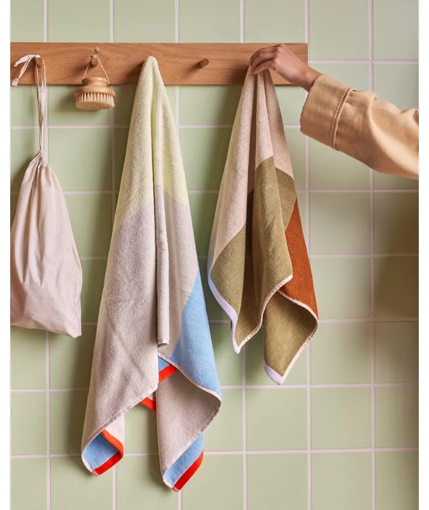 Kék frottír pamut fürdőlepedő 70x140 cm Block – Hübsch