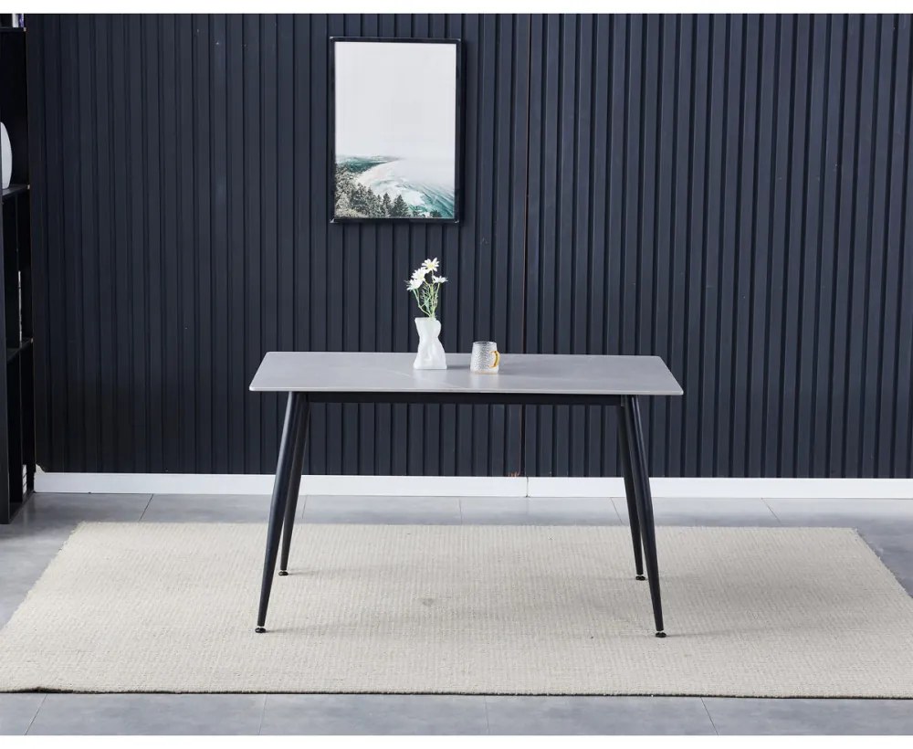 Masă modernă cu efect de marmură gri, blat din piatră sinterizată. Dimensiuni: 130x70x76 cm