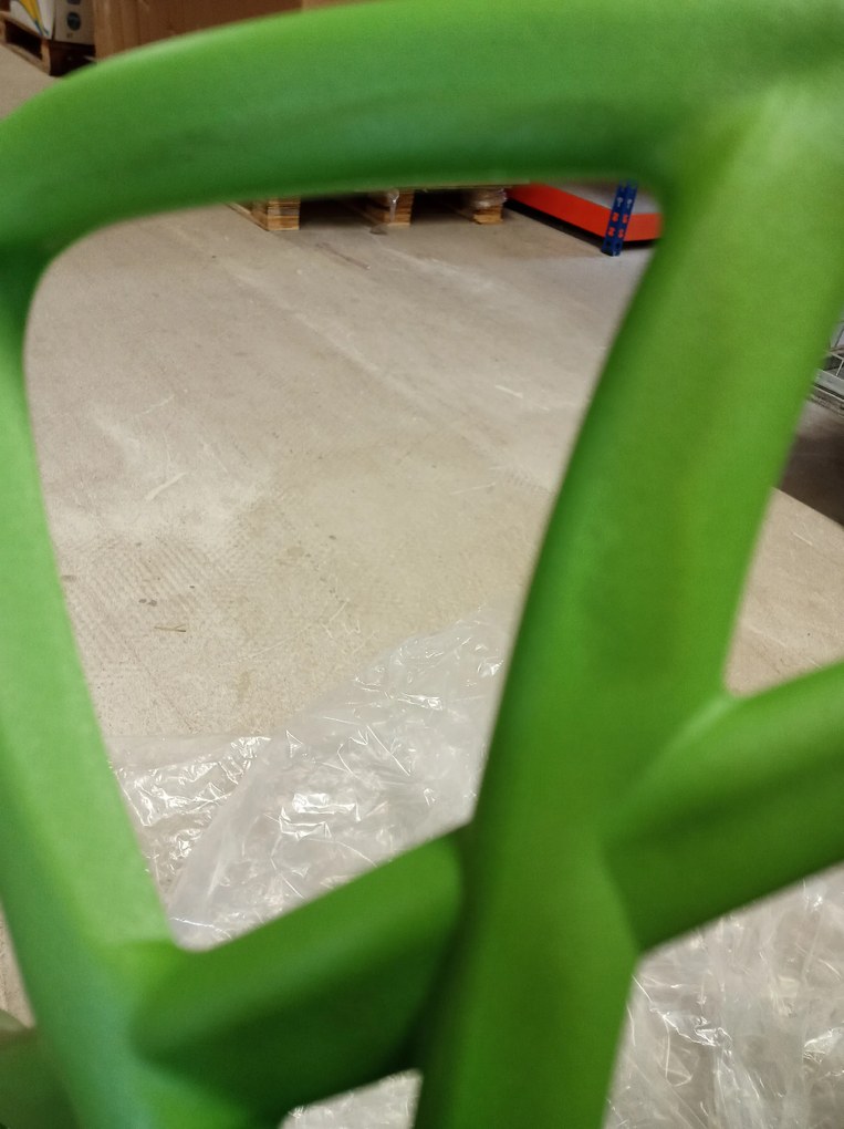 AKCIÓ Zöld műanyag szék KATO II. minőség