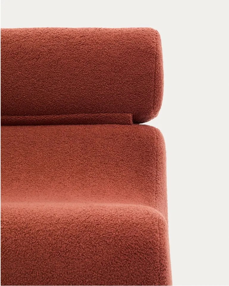 Terrakotta színű buklé fotel Club – Kave Home