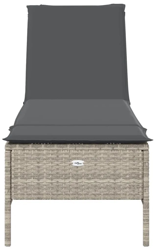Világosszürke polyrattan napozóágy párnával