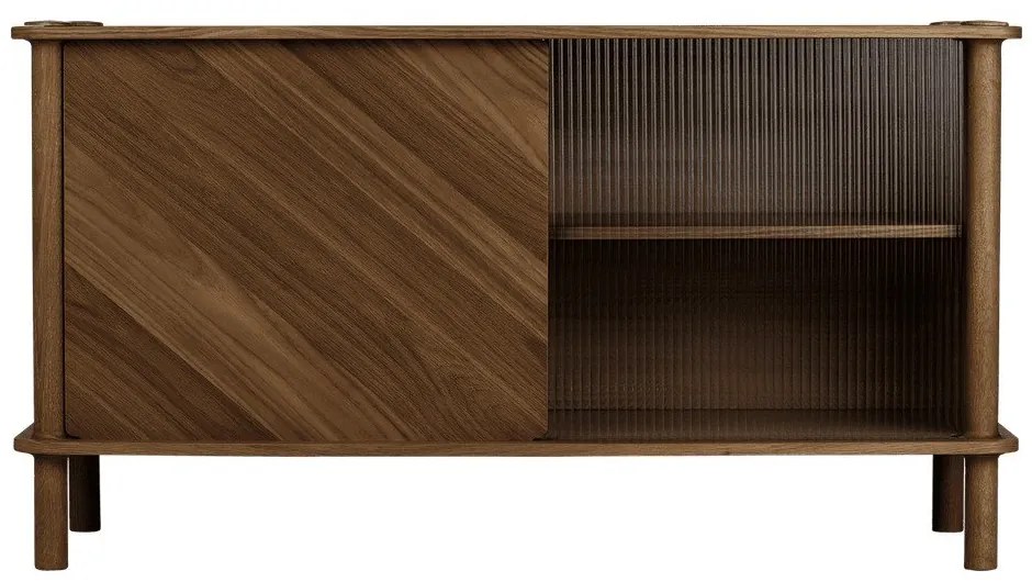 Barna tölgyfa tálalószekrény tolóajtóval 135x73,5x48 cm Italic – UMAGE