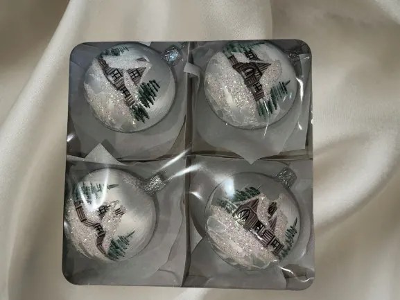 4 Db-os Készlet Kézzel festett üveggömbök: Téli házikó