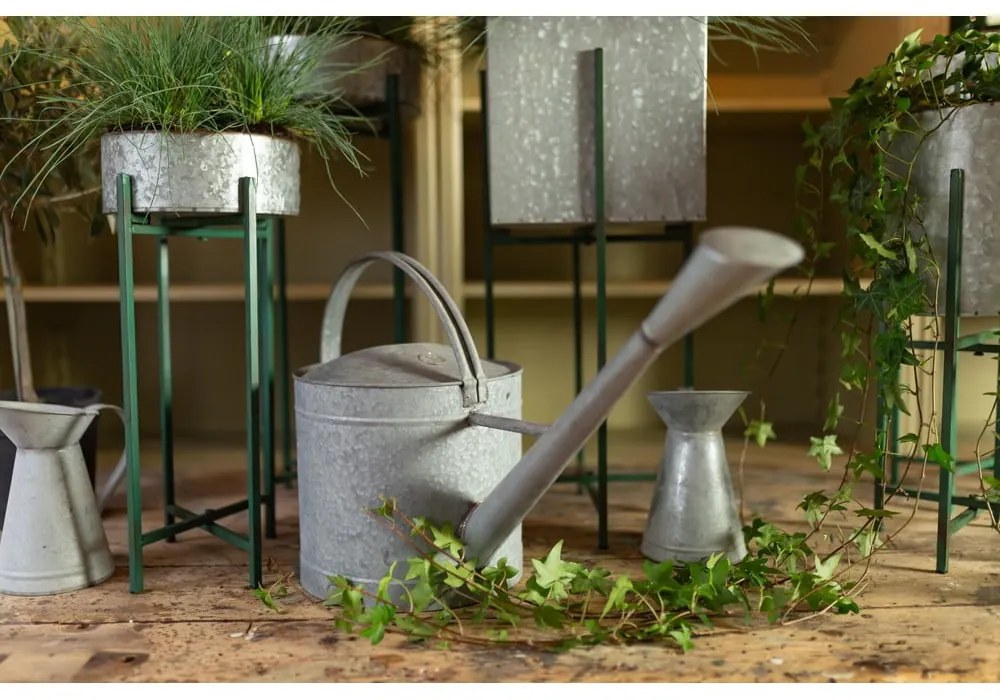 Fém locsolókanna 4,6 l – Esschert Design