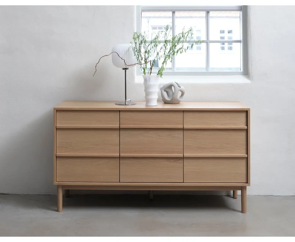 Natúr színű alacsony komód tölgyfa dekorral 75x140 cm Ponza – Unique Furniture