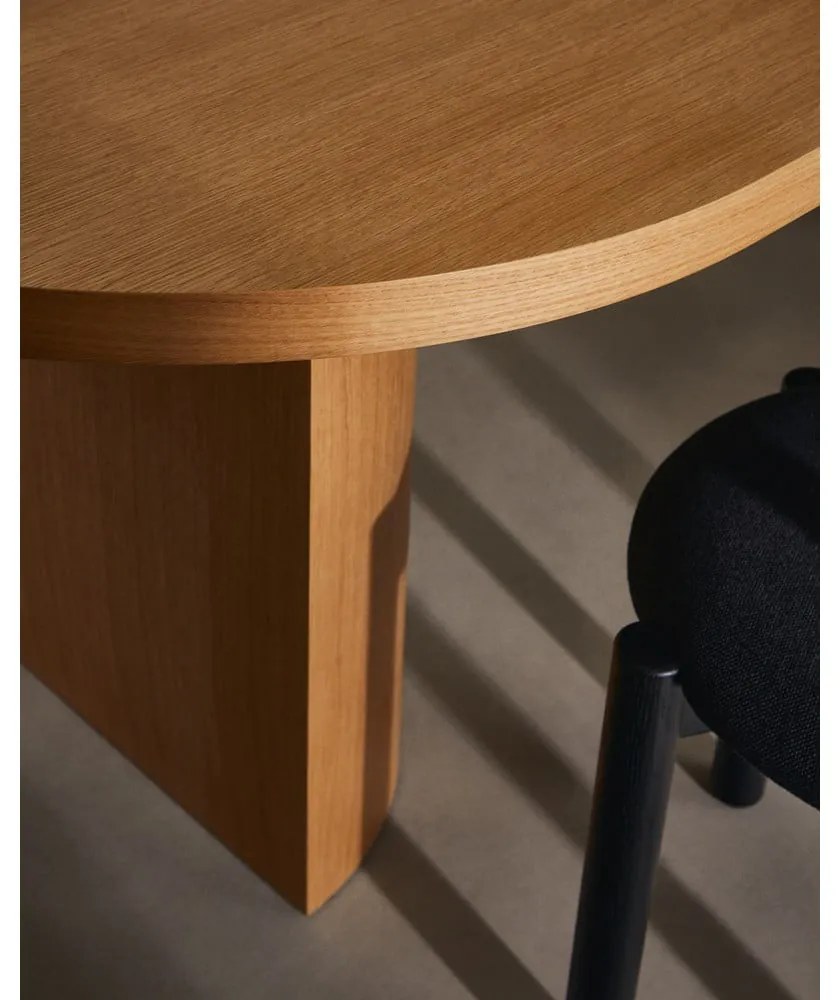 Étkezőasztal tölgyfa dekorral 100x240 cm Nealy – Kave Home