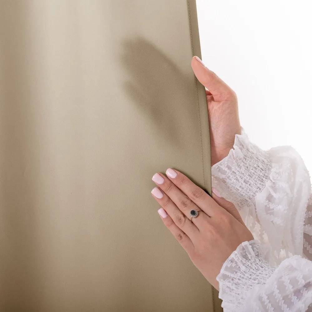 Bézs dimout (részleges sötétítő) függöny 140x250 cm Carli – Restilo