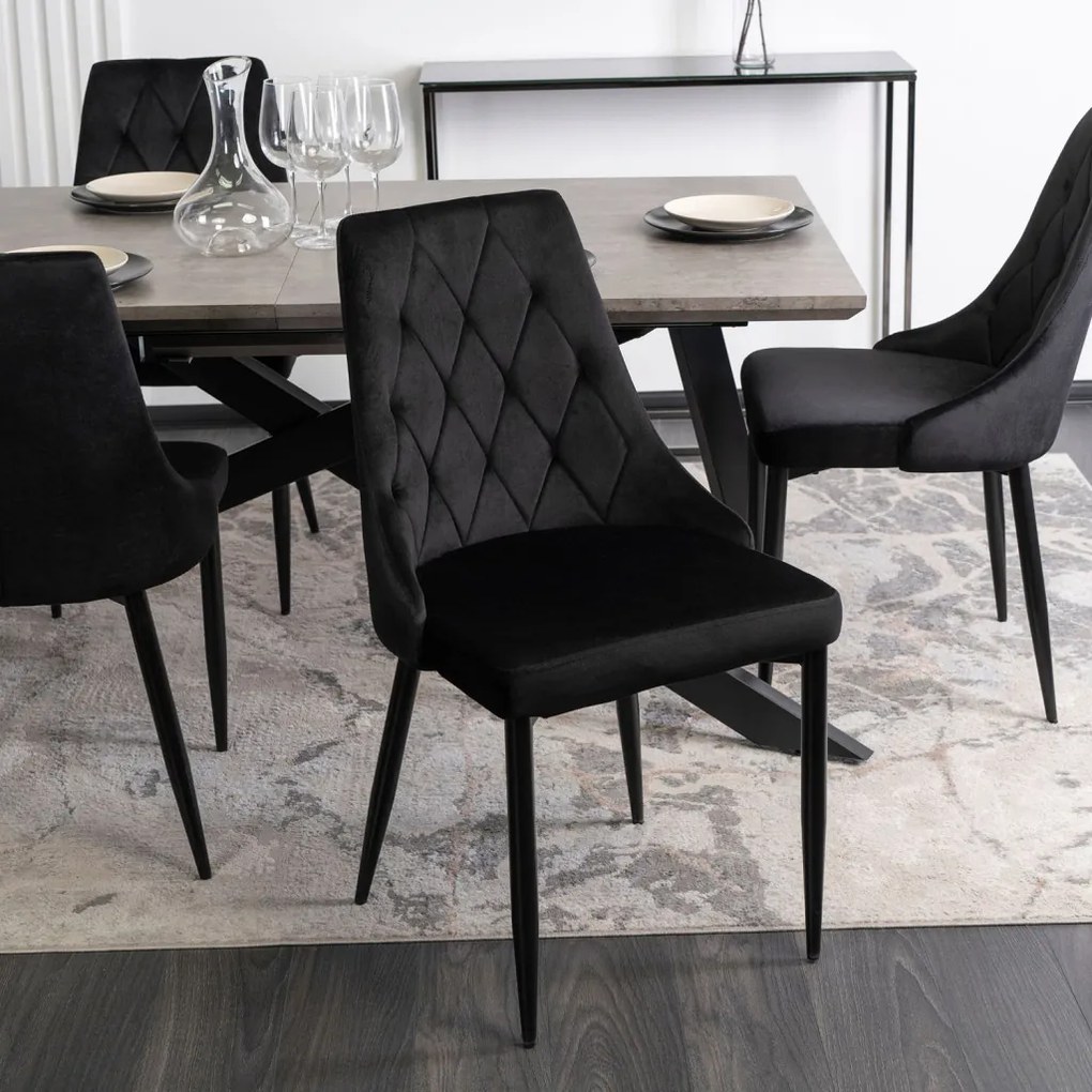 Scaun de sufragerie elegant, catifea neagră. EMPOLI