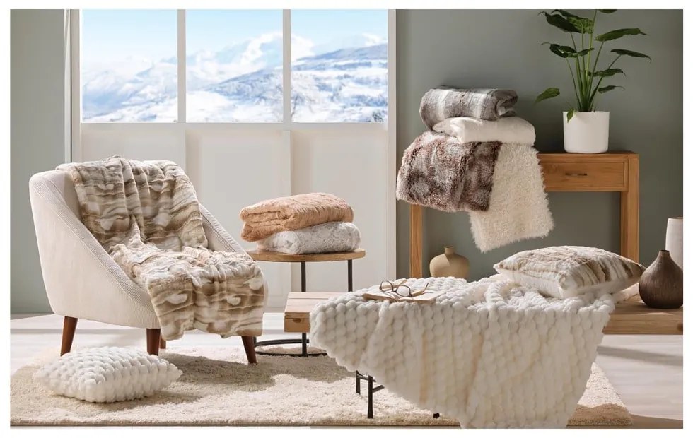 Világosbarna mikroplüss takaró 180x220 cm Foxy – douceur d'intérieur