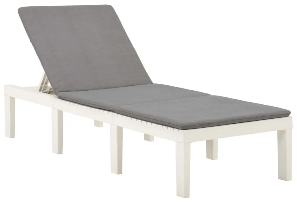 Fehér műanyag napozóágy párnával